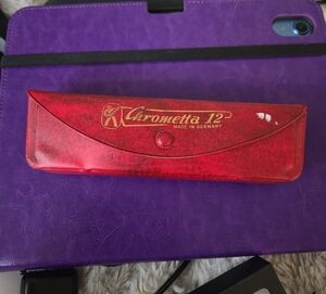 Chrometta 12 Harmonica Orginal Instuctions & Case - Red In Perfect Xon